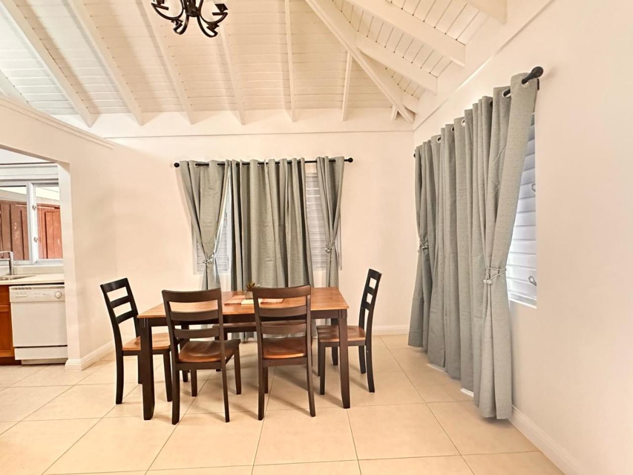 Jamnick Vacation Rentals - Richmond, St Ann, Jamaica โอโชรีโอส ห้อง รูปภาพ